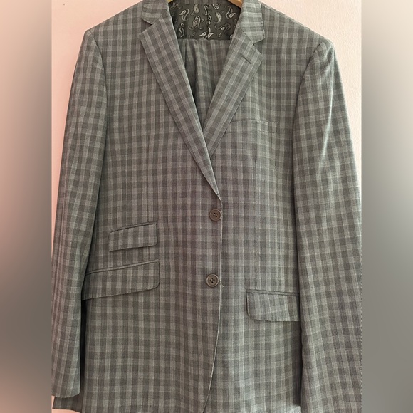 Italian Mens suit, excellent condition (worn once) - Picture 1 of 3